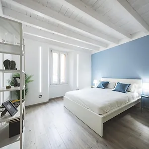  Apartment Blue Lake